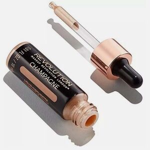 *NEW Revolution Liquid Highlighter in “Champagne” 18ml